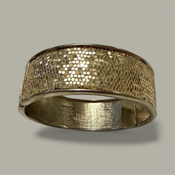 Jewelry - Gold Glitter Bangle Bracelet